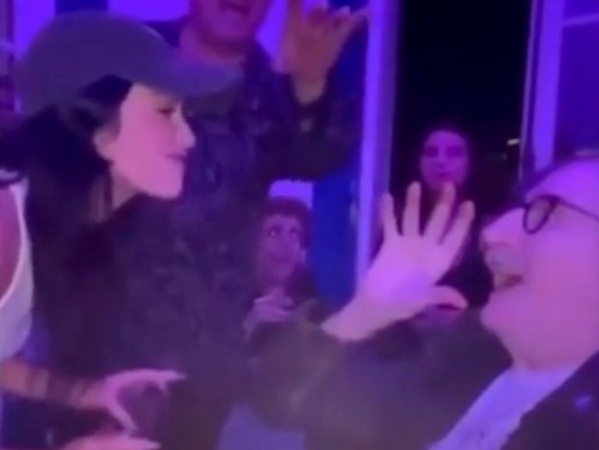 A puro Rock and Roll, Charly y Lali Espósito se cruzaron en una fiesta y cantaron juntos: ella compartió el video inédito