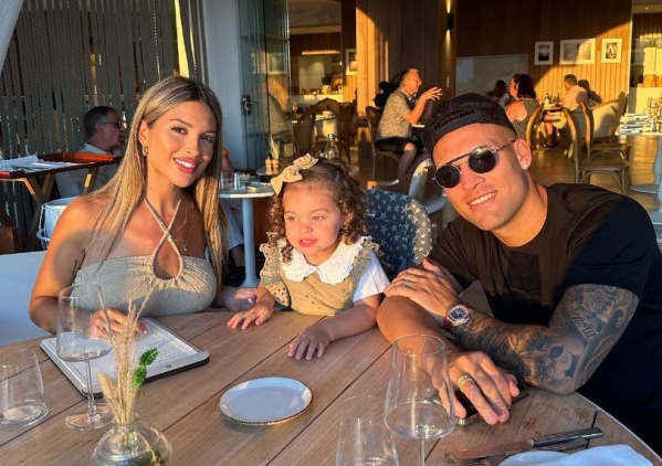 Agustina Gandolfo compartió un sorpresivo mensaje rodeada de valijas aclarando si se separó de Lautaro Martínez