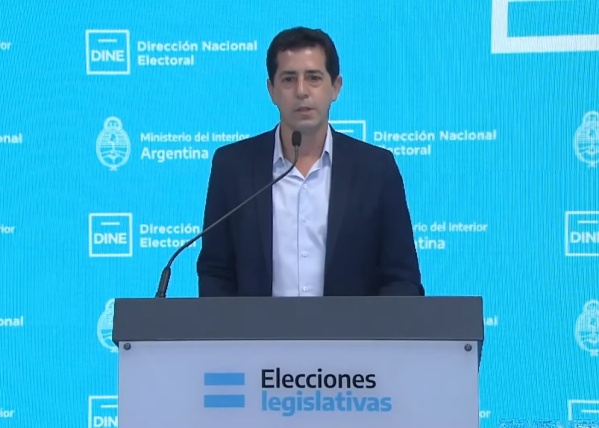 Wado de Pedro dijo que votó un 71% de la población y a las 21 se conocerán los primeros resultados