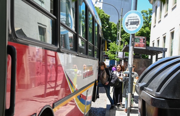 Tras varios meses con caídas, en abril creció la cantidad de pasajeros transportados en el AMBA