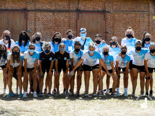 Rosario no siempre estuvo cerca: Las necesidades del fútbol femenino y el esfuerzo de Villa San Carlos