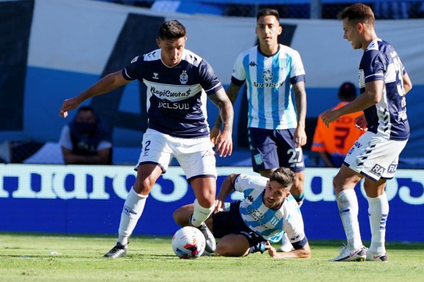 Racing y Gimnasia no se sacaron ventajas en Avellaneda