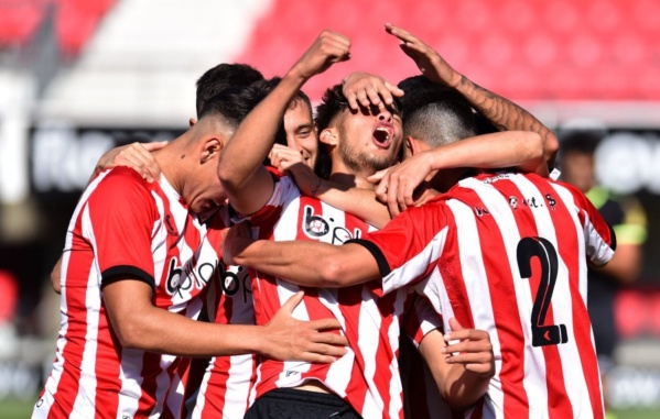 En silencio se marchó otro jugador de Estudiantes y ahora será dirigido por un cuerpo técnico muy identificado con Gimnasia