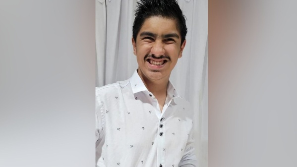 Apareció Santiago, tras de una desesperada búsqueda al ausentarse luego de salir del colegio en La Plata