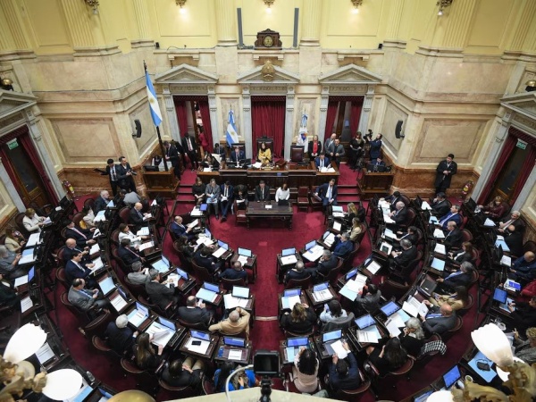 El Senado rechazó los decretos del Gobierno que desregulaban organismos públicos