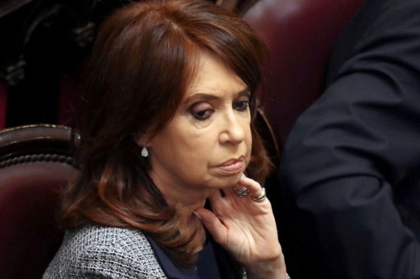 Cristina Kirchner reaccionó ante decisión de la Cámara Federal que revoca los procesamientos contra extitulares de la AFI