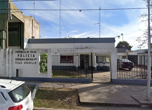 Cinco detenidos por ingresar sin permiso a una casa