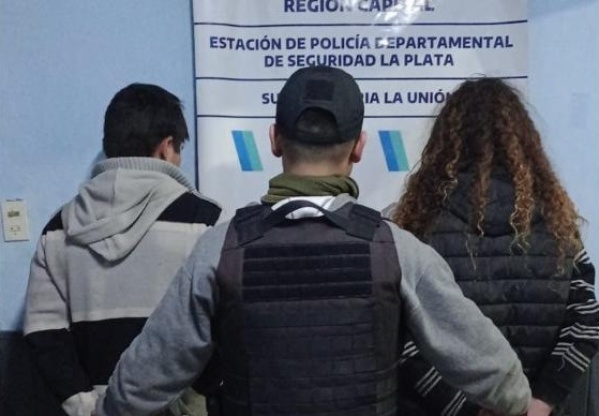 Tres jóvenes delincuentes quisieron cometer una entradera en La Plata y terminaron detenidos