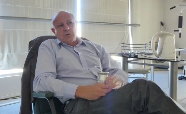 Cirugía cardiovascular: quién es el médico argentino que fue distinguido como uno de los 7 sabios de la humanidad