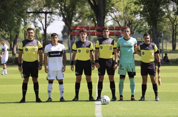 La Reserva Tripera derrotó a Barracas y acecha al líder 