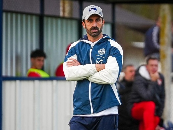 Zaniratto entró en la confusión y metió varios cambios para ir al Monumental