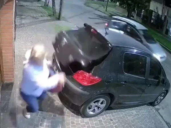 Milagroso escape: familia se salvó de un robo al azar por un segundo