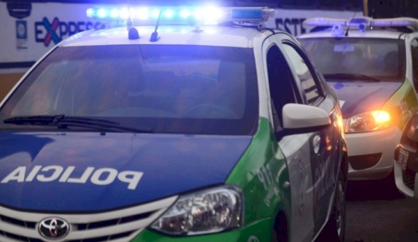 Un hombre fue detenido luego de robarle la moto a una repartidora