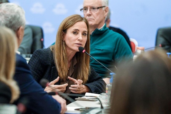 Tolosa Paz: “El plan del timbero de Caputo se derrumbó y ahora corren a arrodillarse en busca de más deuda y más dependencia”