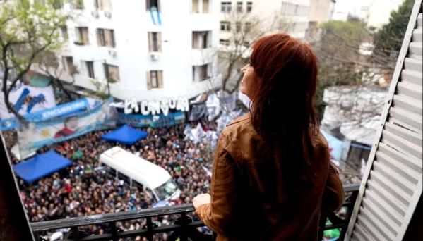 “Leales de Corazón”: Convocan a una caravana en apoyo a Cristina Kirchner por el Día de la Lealtad Peronista