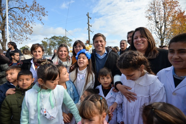 Kicillof encabez&oacute; el acto por el aniversario del Jard&iacute;n de Infantes Rural N&deg; 1 de Ramallo