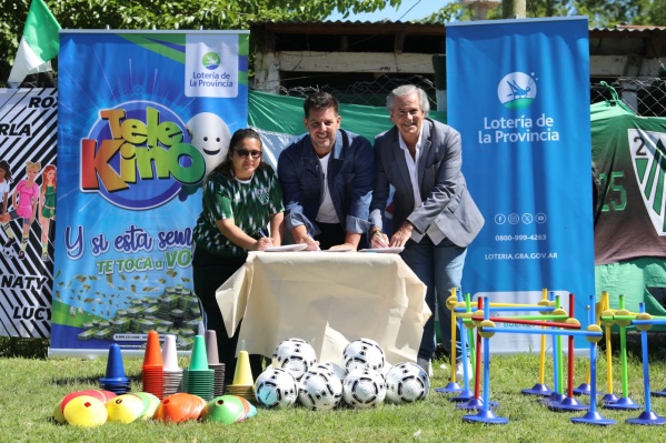 Lotería y Telekino donaron vallas, pelotas y conos al Club Deportivo y Recreativo 25 de Mayo de Villa Elvira
