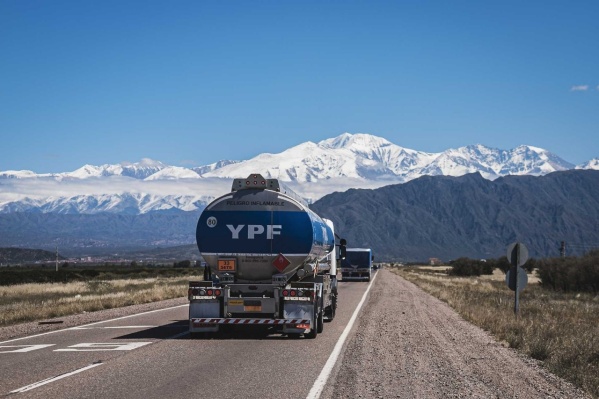 Gasoil para extranjeros: YPF anunció que limitará el consumo en las estaciones de servicio
