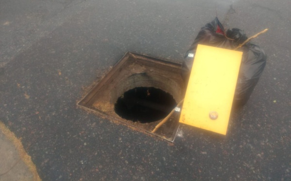 Vecinos de Tolosa alertaron por el robo de una tapa de registro