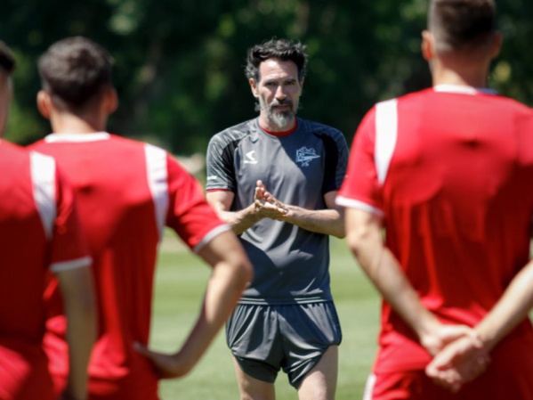 Modalidad novedosa: ¿cómo y por qué será desdoblada la vuelta a los trabajos en Estudiantes? 