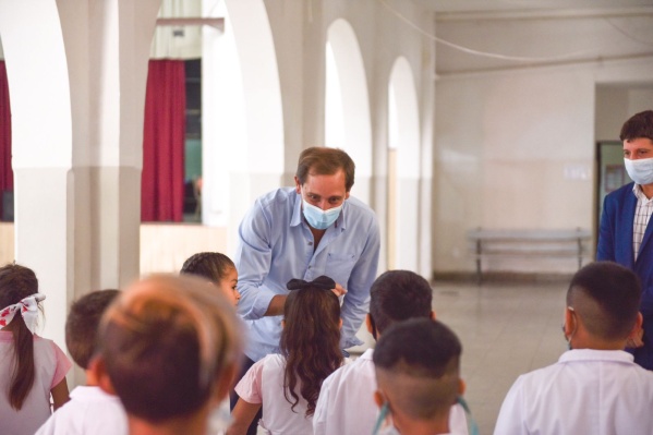 Garro participó de la jornada inaugural del ciclo lectivo 2022 y aseguró: "Tenemos el desafío de transformar la educación"