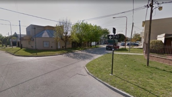 Denunció una fiesta en Los Hornos, la amenazaron con un arma de fuego y pide protección