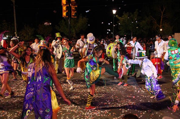 La Municipalidad de La Plata abrió la inscripción para los carnavales barriales 2024