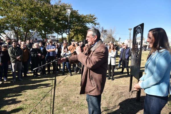 Reinauguraron y renombraron como plaza &ldquo;Eva Per&oacute;n&rdquo; un espacio verde de Los Hornos