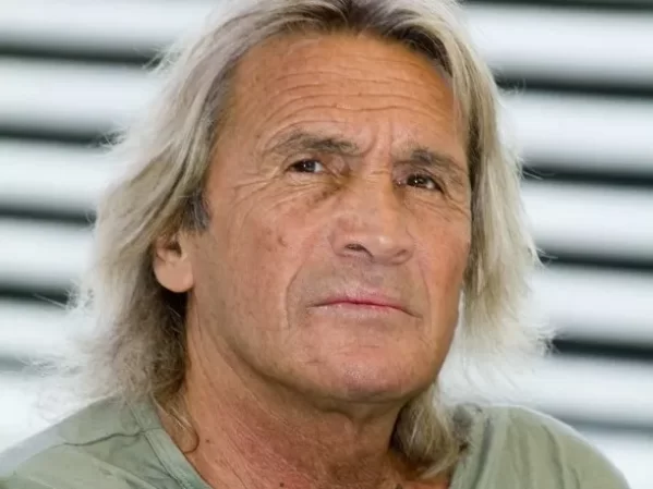 El Loco colgó los guantes para siempre: murió Hugo Gatti