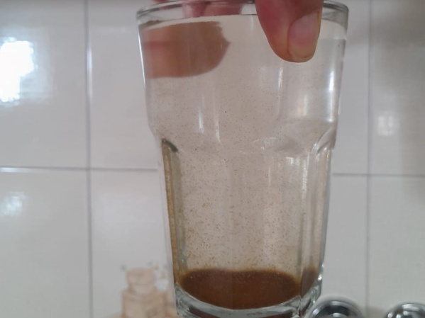 Malestar en Tolosa por el estado del agua "potable"