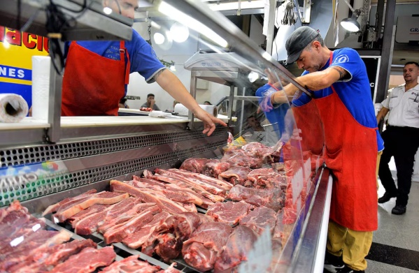 Los precios de los alimentos rozaron el 3% en noviembre con el impulso de la carne