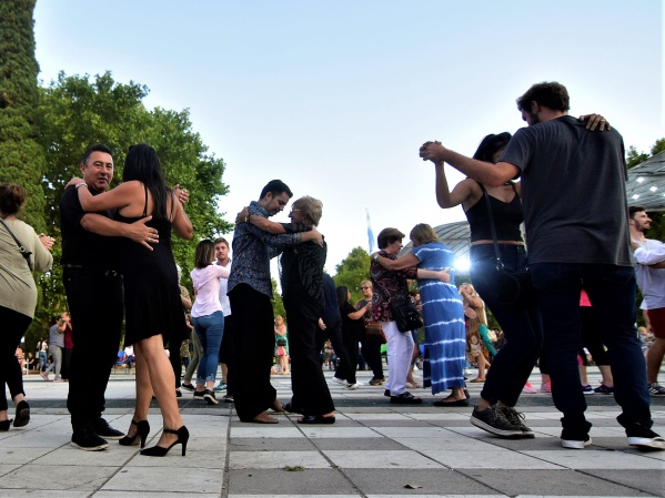 La Municipalidad de La Plata diagramó diferentes actividades para el fin de semana: Festival de Cine, música y teatro