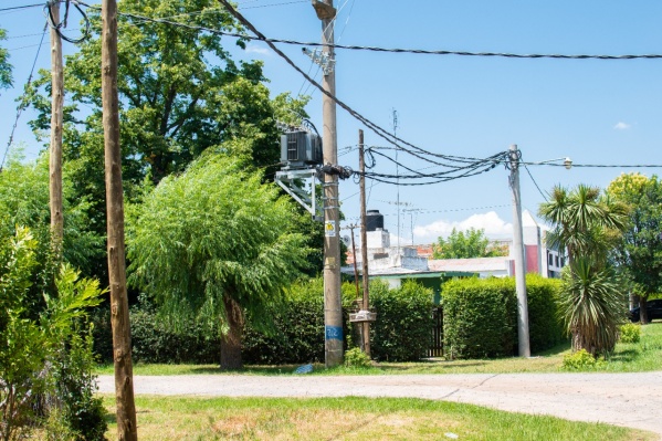 Con el objetivo de mejorar el servicio, Edelap amplió la red eléctrica en un barrio de City Bell