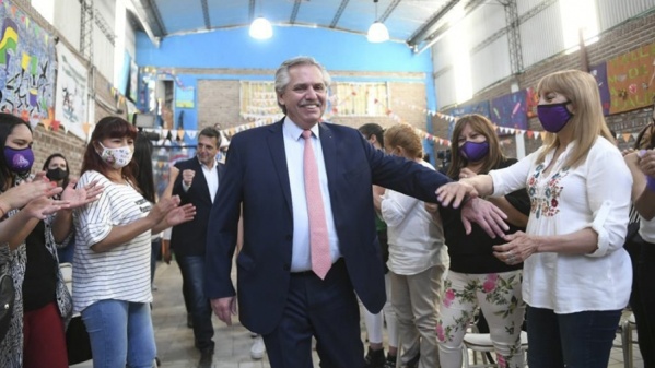 Alberto Fernández: "Nosotros queremos que todos trabajen, pero otros quieren que los empresarios puedan despedir"