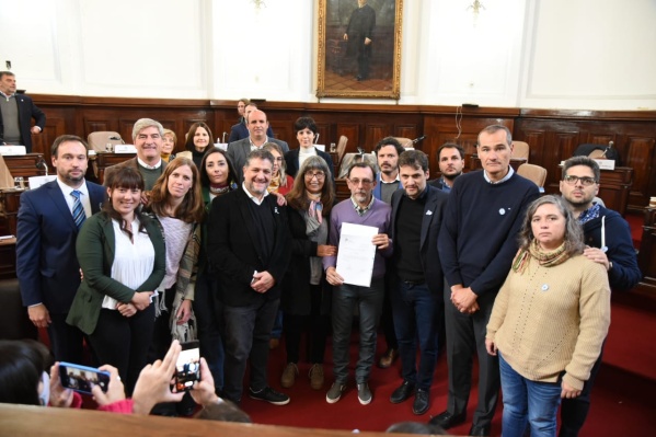 Colocar&aacute;n en Los Hornos un busto en homenaje a Jorge Julio L&oacute;pez