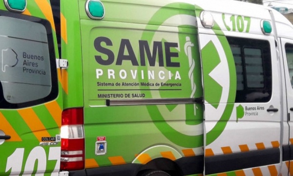 Dos motos chocaron entre sí y los conductores tuvieron que ser trasladados a un hospital de Berisso