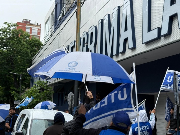 El conflicto en Gimnasia: UTEDYC emitió un comunicado, dio detalles del atraso y destacó a los empleados del club