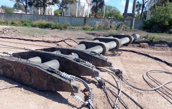 Gran parte de Berisso y Ensenada se encuentra sin luz por la caída de una columna
