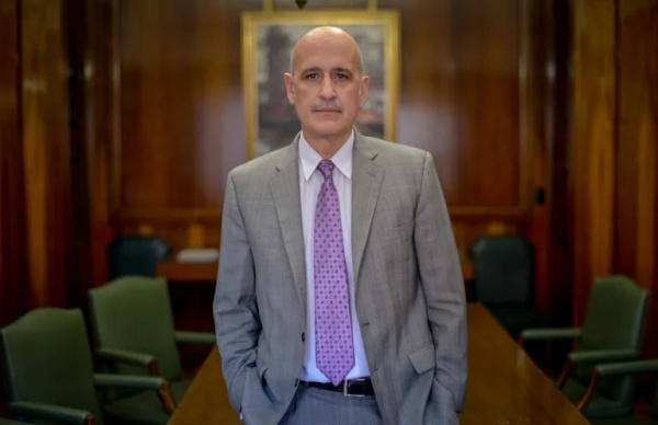 Tras la salida de Guzmán, renunció el Secretario de Hacienda Raúl Rigo, histórico funcionario del gabinete económico