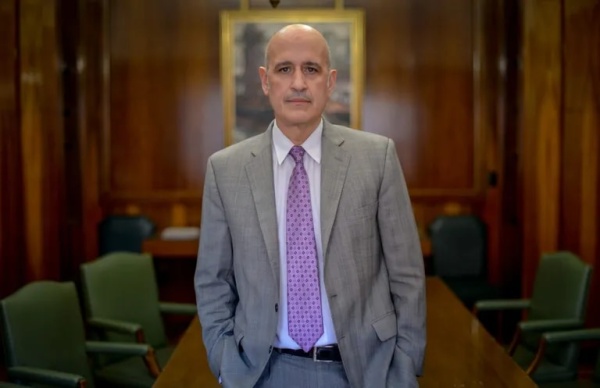 Tras la salida de Guzmán, renunció el Secretario de Hacienda Raúl Rigo, histórico funcionario del gabinete económico