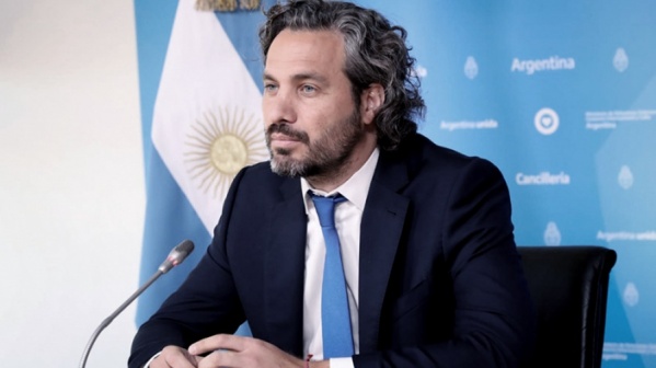 Santiago Cafiero agradeció el apoyo de la OEA en la aprobación de una declaración sobre las Islas Malvinas