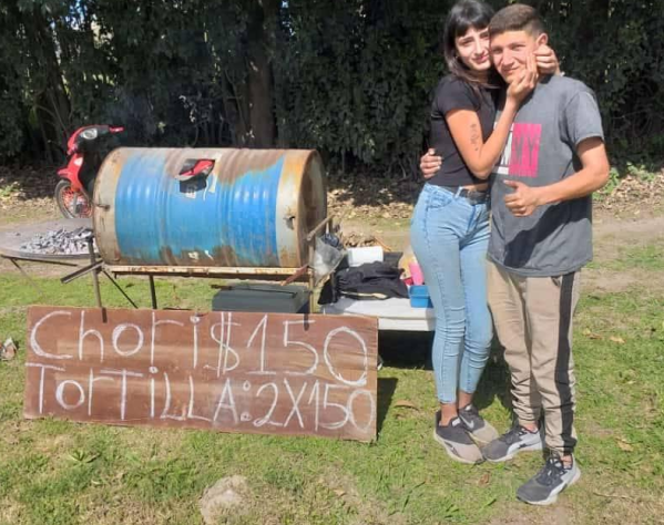 "Son dos niños en busca de todo": tienen 17 años, viven en La Plata y apuestan a construir su futuro con mucho esfuerzo