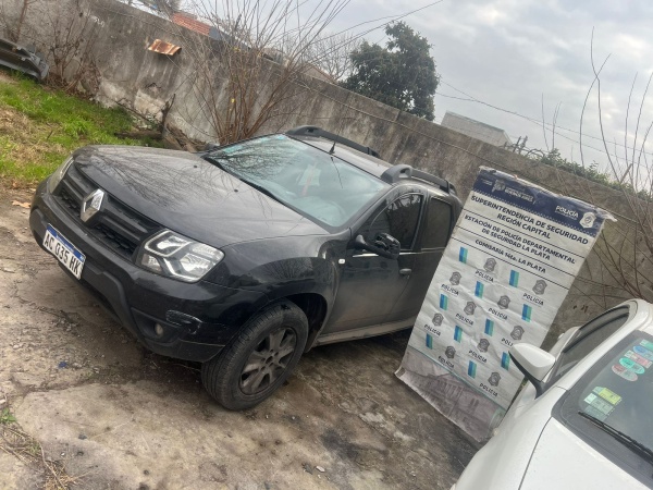 Cayó el líder de "la banda de los paraguayos": roban autos en el conurbano, falsifican los papeles y los venden en La Plata