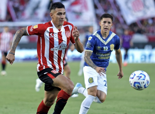 Estudiantes hizo el desgaste pero se convirtió en deportivo empate