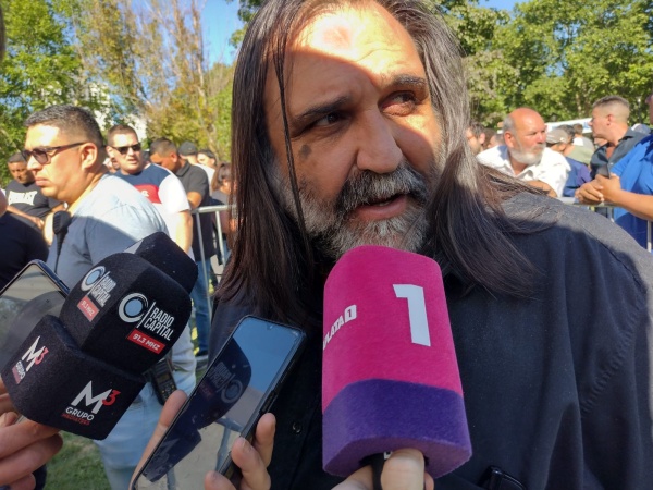 Baradel sobre el balotaje de noviembre: "El 19 abrimos una puerta al futuro o volvemos al pasado"