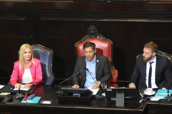 Axel Kicillof: "Estamos ejecutando obras de agua potable para más de 1 millón de bonaerenses en La Plata, Berisso y Ensenada"