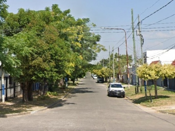 Un hombre fue baleado y luego sus allegados le incendiaron la casa a uno de los agresores en Villa Elvira