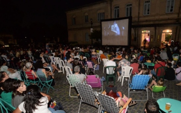 Los vecinos de Meridiano V podrán disfrutar la película 'El cadáver de la novia', se proyectará al aire libre