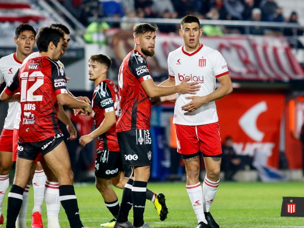 Estudiantes mereció más pero debió conformarse con un empate ante Central Córdoba