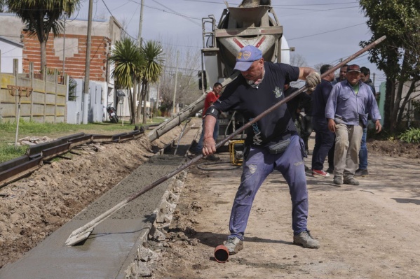 El Gobierno dispuso modificar el mecanismo de los contratos de obra pública para que se actualicen más rápido